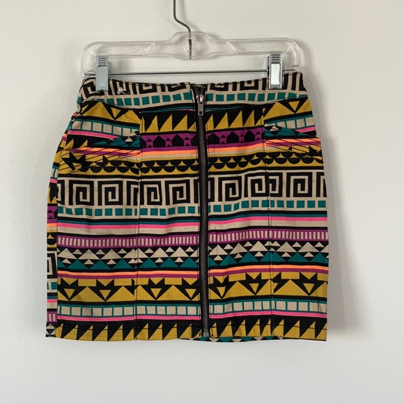H&M Tribal Print Mini Skirt - Picture 2 of 6
